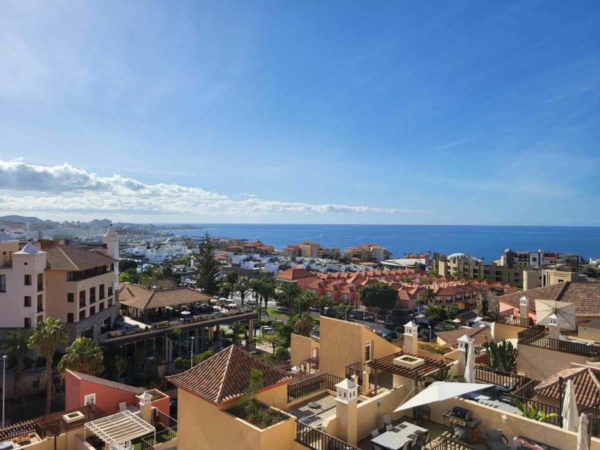 33 Pleasures Del Duque Apartment Адехе Екстериор снимка