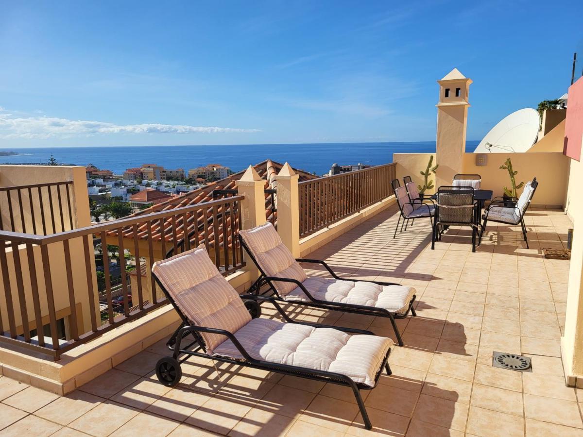 33 Pleasures Del Duque Apartment Адехе Екстериор снимка